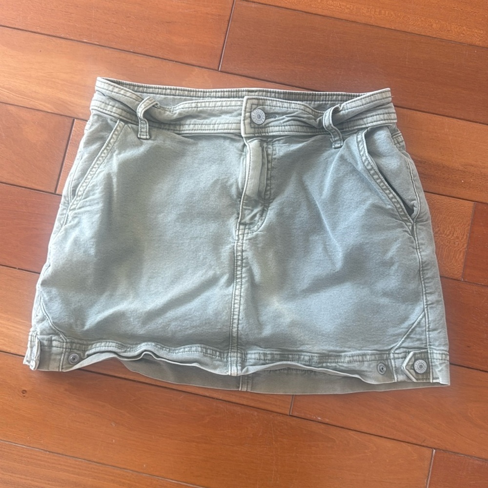 American Eagle Green Cargo Skirt